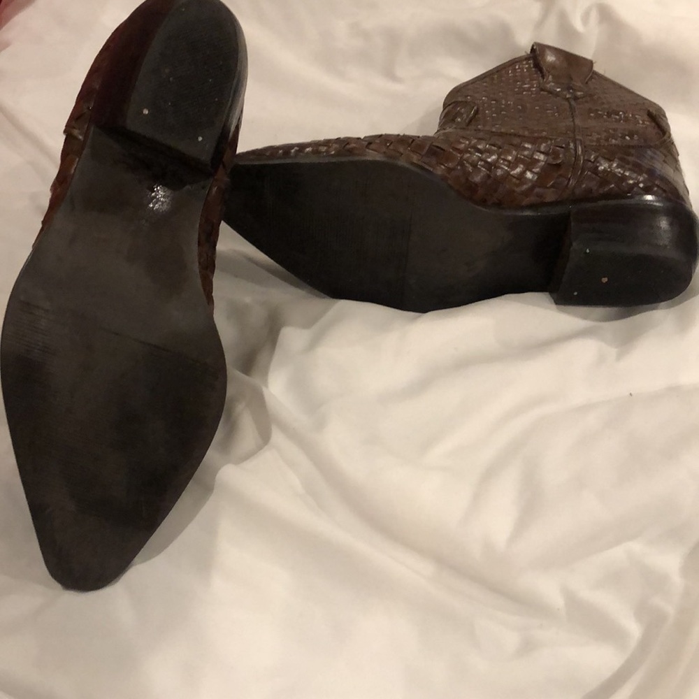 Enzo Angiolini brown woven leather bootie - Picture 3 of 4